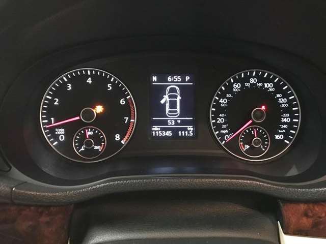 2012 Volkswagen Passat SEL 4dr Sedan 6A w/ Premium Package